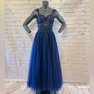 Elegant Blue Evening Gown